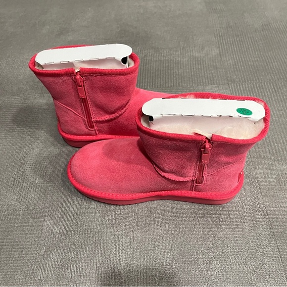 Ugg Mini Bright Pink Suede Boots Kids Size 13 - Picture 6 of 6